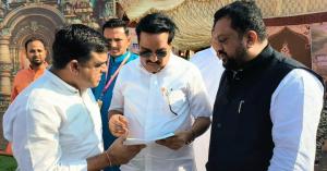 Along with having the darshan of Gurudevshri Gunaratna Surishwarji Maharaj, Union Minister Shri C. R. Patil was very impressed after getting information about the work of our organization.