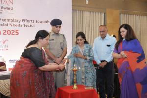 Samprat Education and Charitable Trust – Junagadh was awarded the Guardian Angel Award by Vishalveen Foundation Ahmedabad for its excellent work in the field of Divyang.