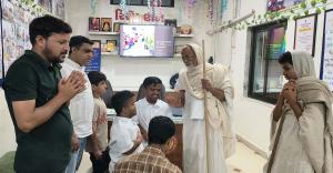 Along with having the darshan of Gurudevshri Gunaratna Surishwarji Maharaj, Union Minister Shri C. R. Patil was very impressed after getting information about the work of our organization.